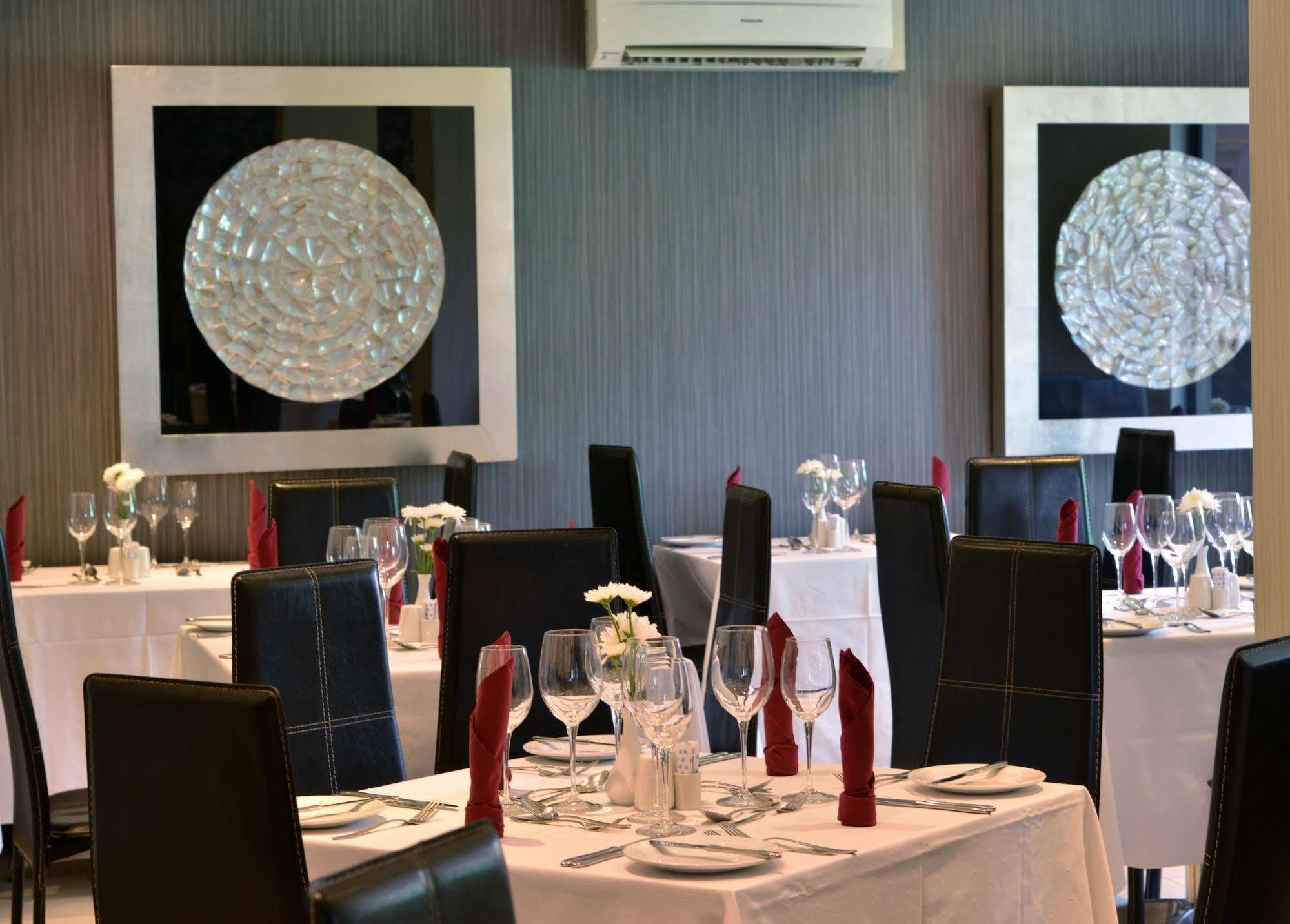 Protea By Marriott Hatfield Hotel 3*